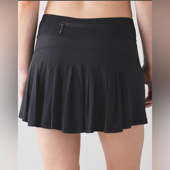lululemon circuit breaker skirt - Picture 3 of 7